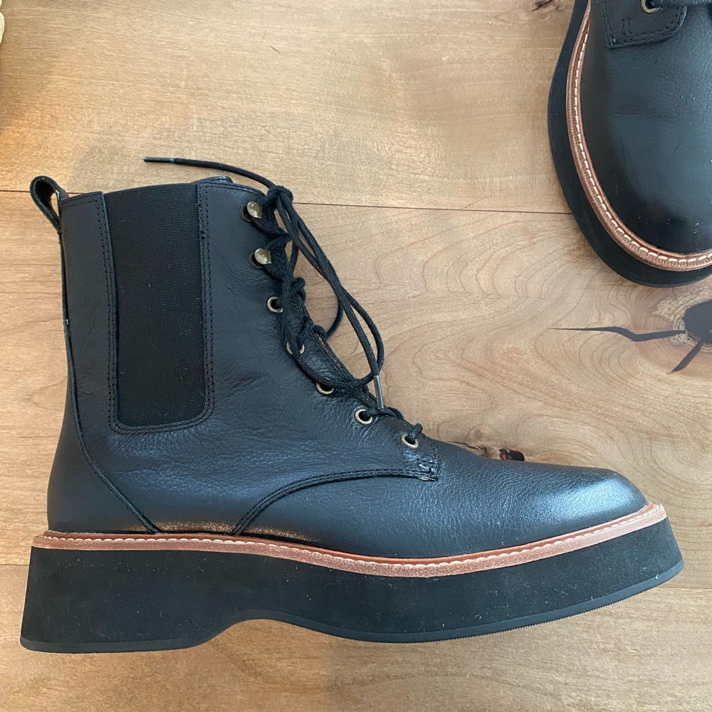 Madewell womens Helen boot. 9. Fits like 9.5.